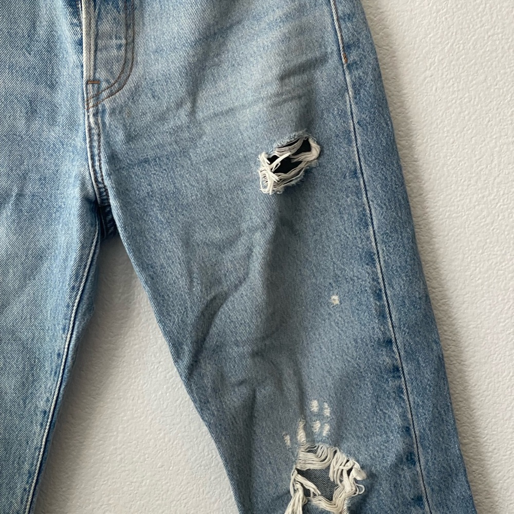 Levi’s Wedgie Straight Distressed High Rise Jeans in Light Blue Size 28 - Picture 4 of 15